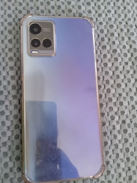 Продам телефон Виво Y21