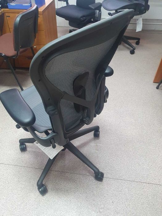 Офисные кресла Herman Miller