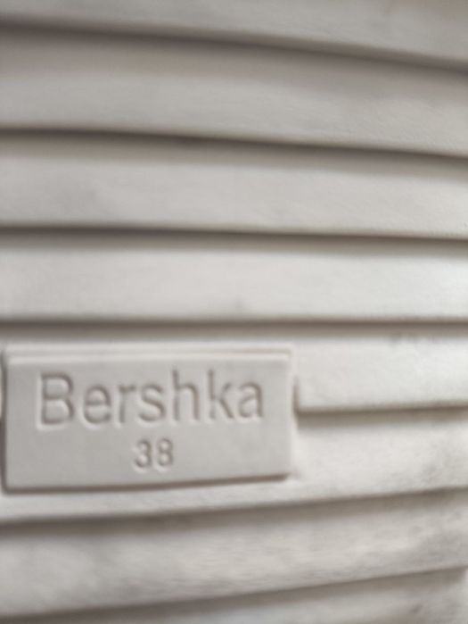 Сандалии bershka и босоножки zara