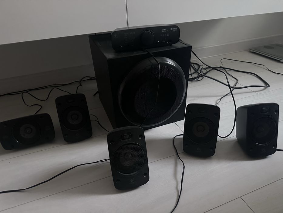 De vanzare cel mai apreziat sistem audio Logitech  este ca si nou