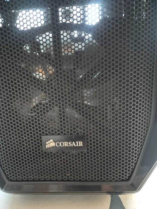 Graphite Series™ 780T Full-Tower PC Case