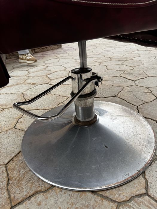 Парикмахерское кресло / барбер кресло