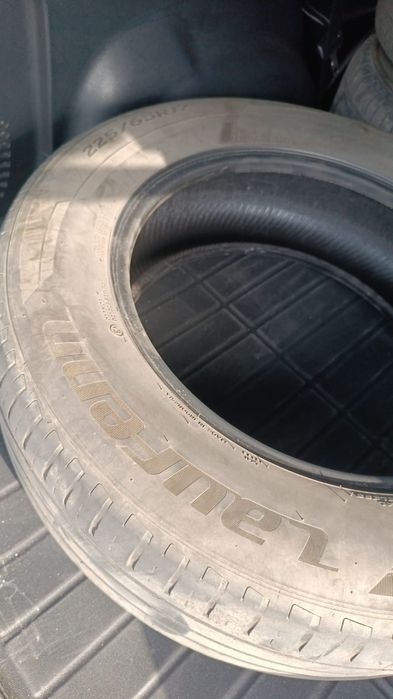 Продам шины Laufenn 225/65R17