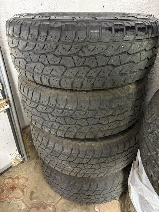 Продам зимние и летние шины бу.