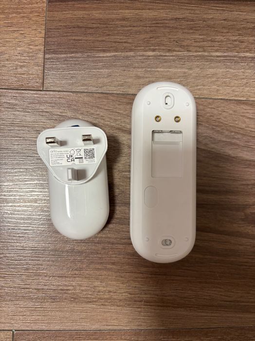 Vând sonerie inteligentă cu cameră video Alro