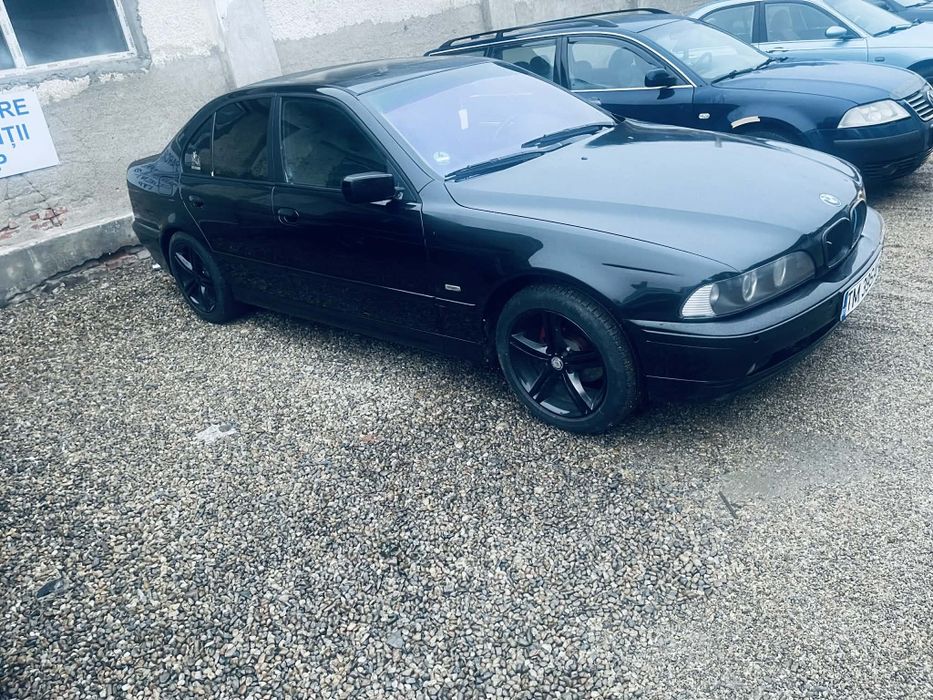 Vând urgent din motive familiare BMW E39 525d 163cp