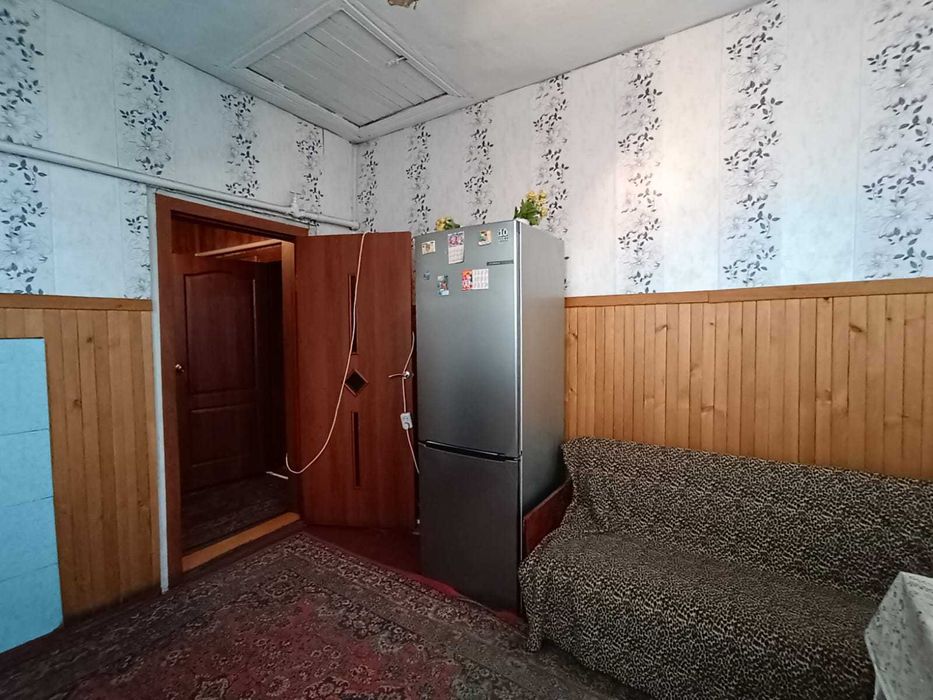Продаю 4 комнатный дом в Пришахтинске.