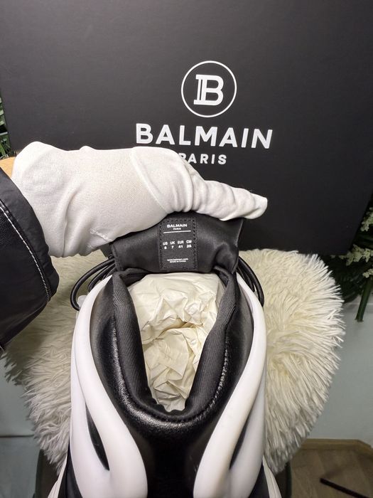 Balmain Unicorn Triple Black