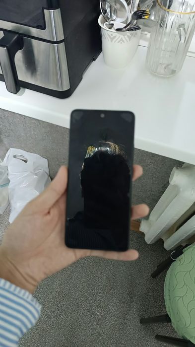 Срочно продам редми ноут 13