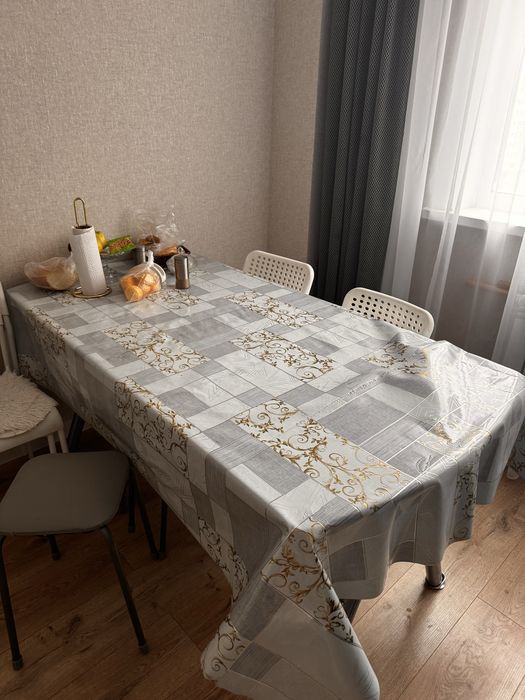 Продам кухонный стол