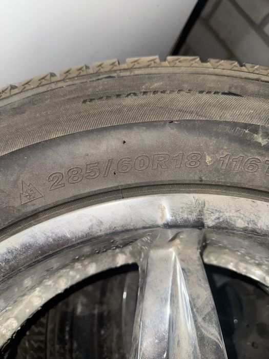 Продам комплект диск с резиной