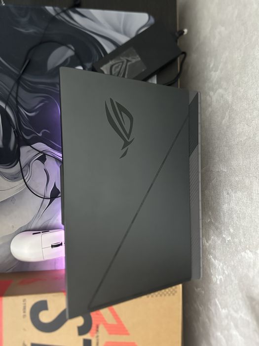 Ноутбук Asus Rog Strix G16 2024