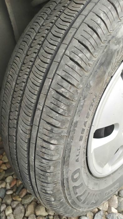 2000йил мехнаткаш ДАМАС сотилади!