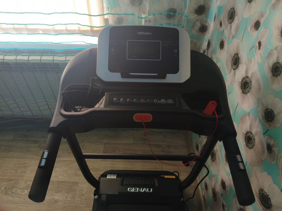 Продам беговую дорожку