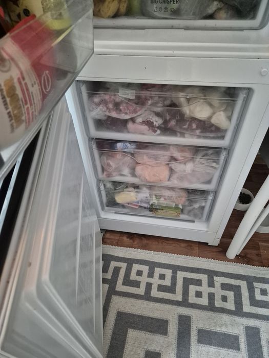 Продам холодильник