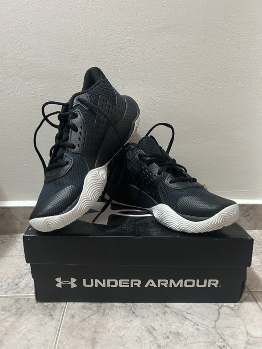 Нови маратонки Under Armour