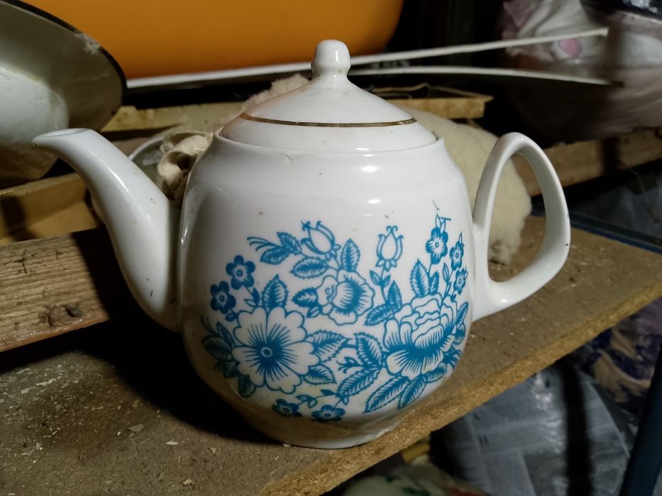 Соковыжималка Vitek, посуда