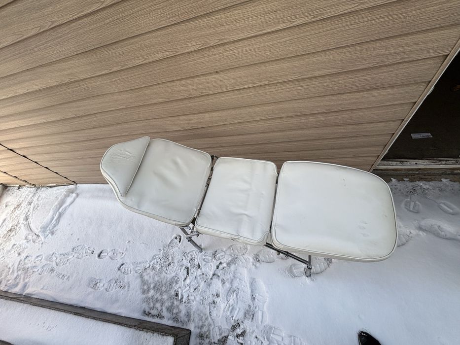 Vind pat cosmetica 200 lei buc