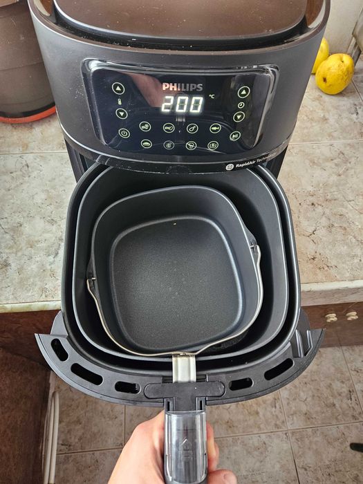Продавам AirFryer