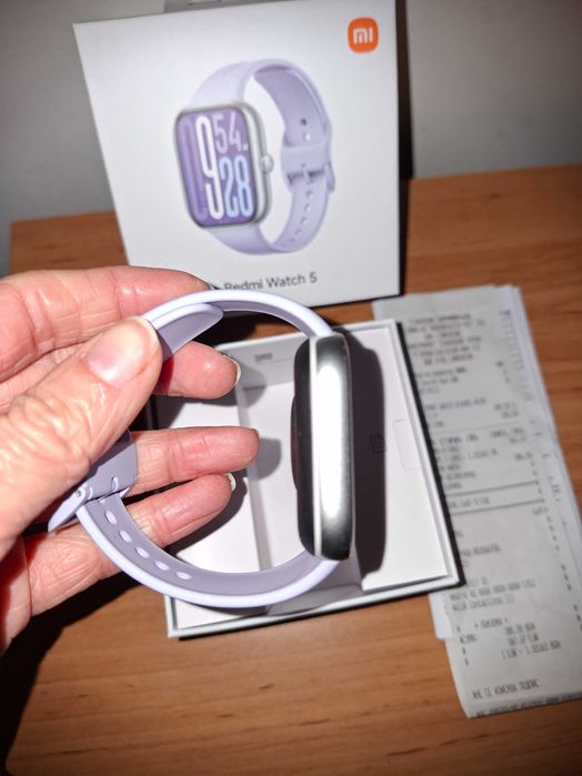 Спешно !!! Смарт часовник Redmi Watch 5