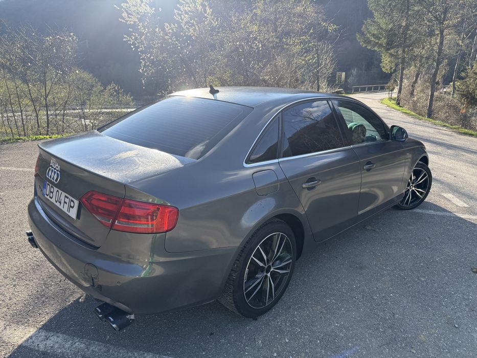 Vand Audi A4 2.0 TDI 2009