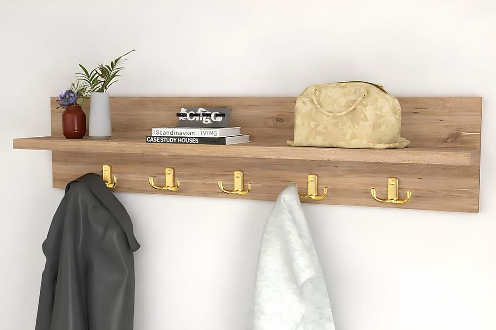 Модерна стенна закачалка с рафт – стил и практичност в едно!