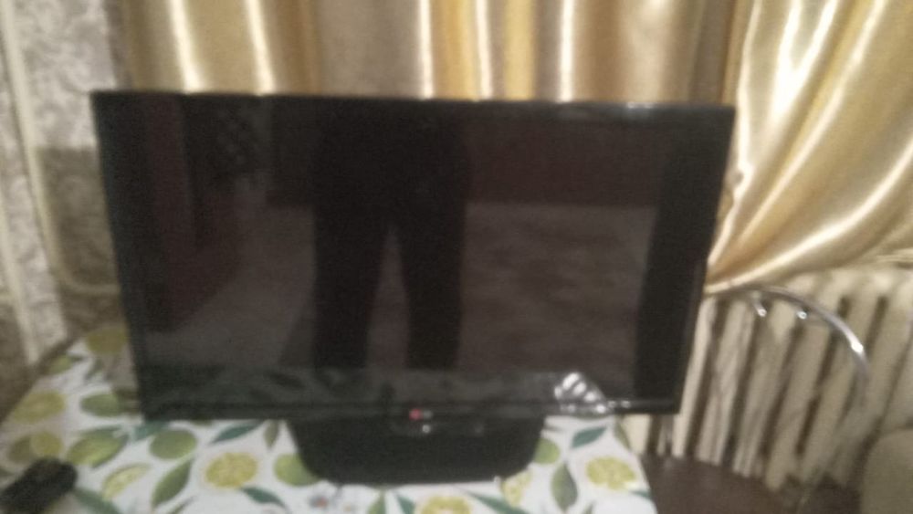 Продам телевизор LG