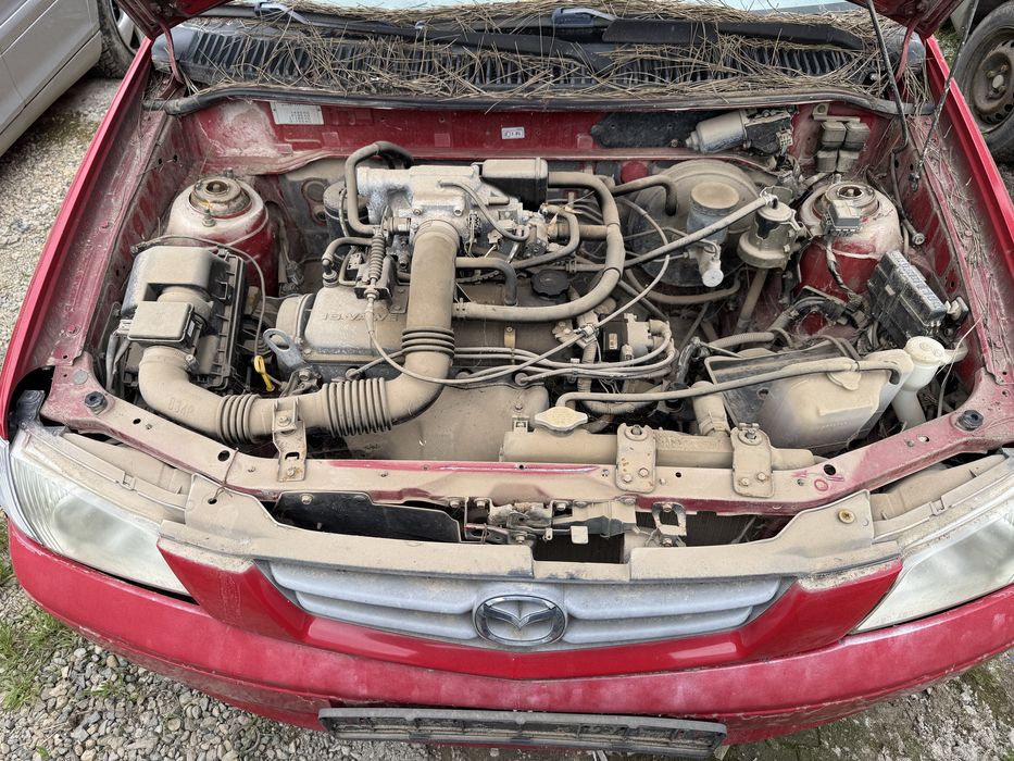 Mazda Demio 1.3i 63hp 2001г На части