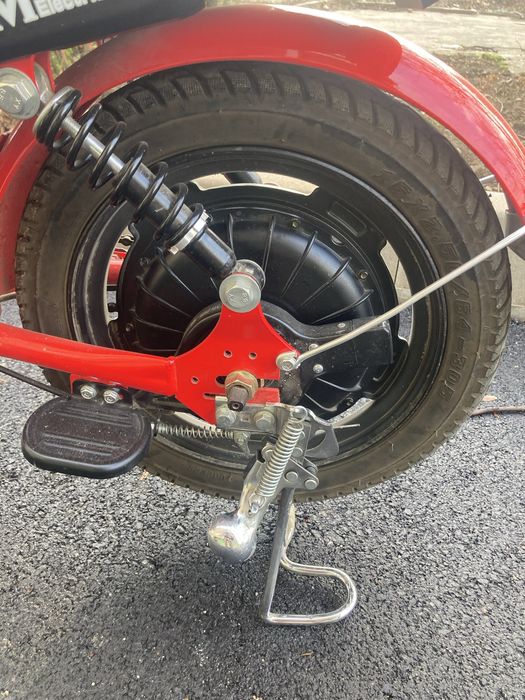 Двуместен електрически скутер