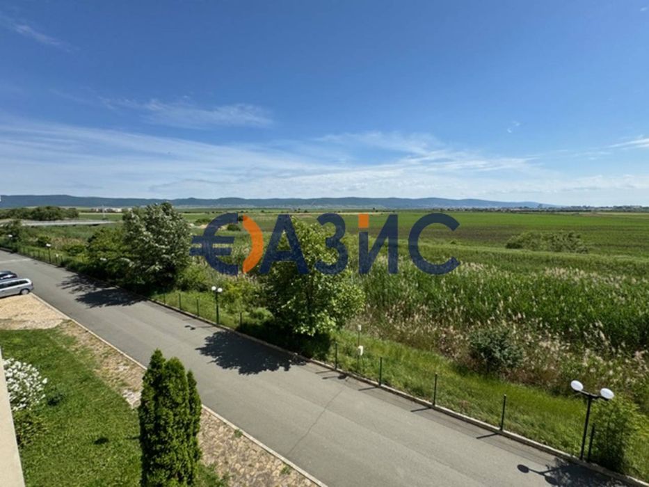 Продава се Двустаен апартамент в к.к. Слънчев бряг - 35 кв.м за 1200 €/кв.м - Снимка #11