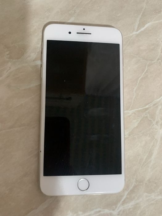Продам Айфон 7+ 128гб