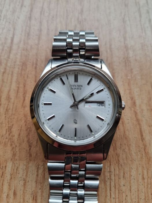 Ceas Citizen quartz data ziua