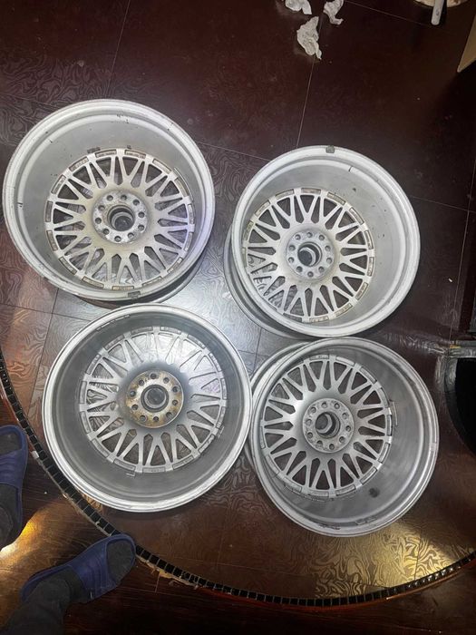 18-инчови джанти BBS, спортен пакет, полирани и в добро състояние. 5x120