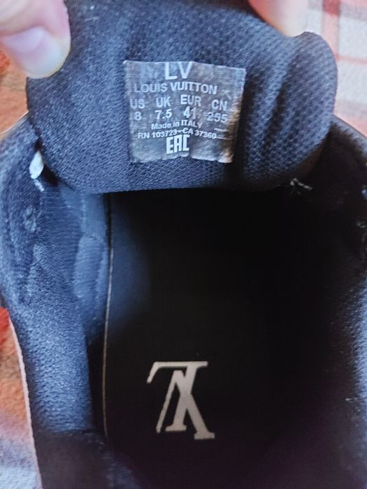 Adidași Louis Vuitton