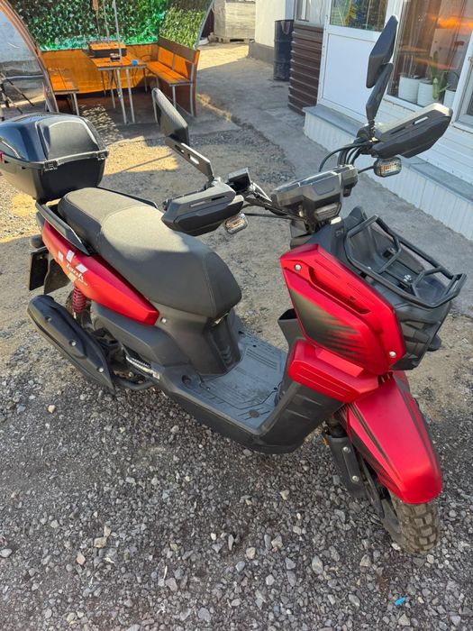 Скутер TANK PRO.