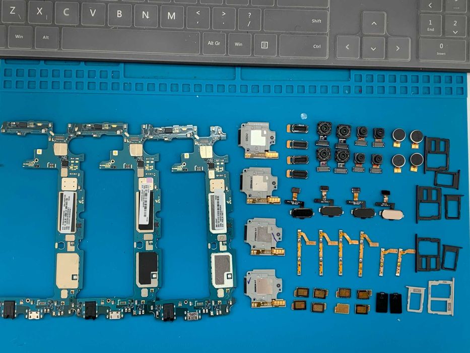 Samsung Galaxy J5 2017 на части