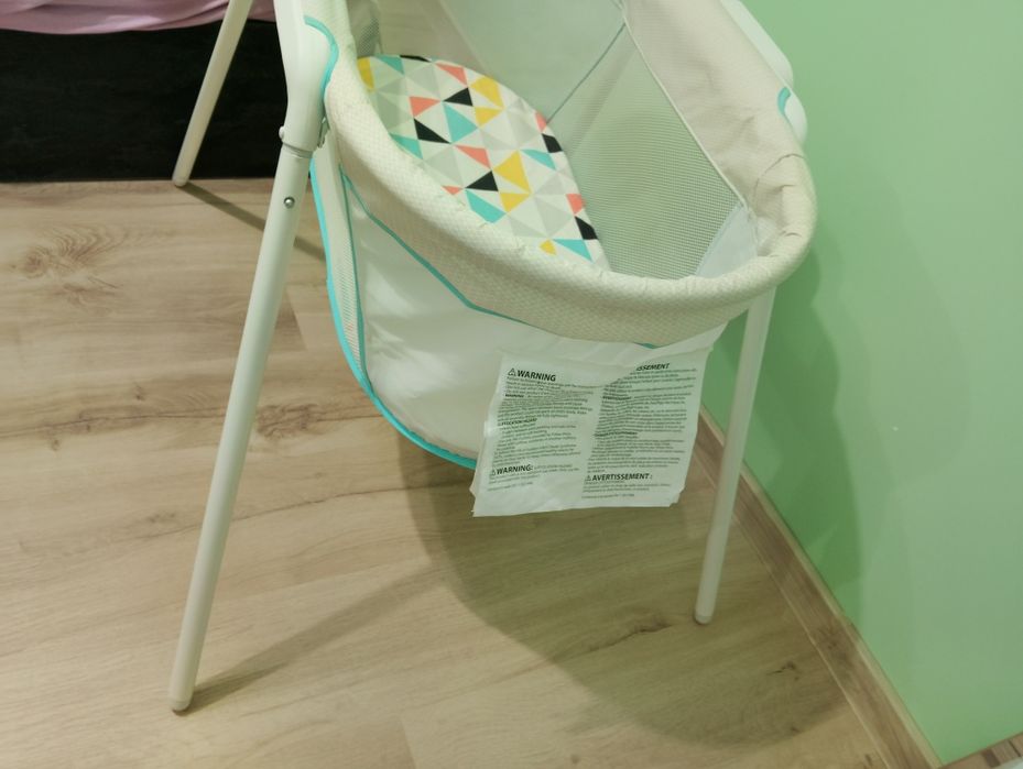 Преносима бебешка кошара с матрак Fisher-Price
