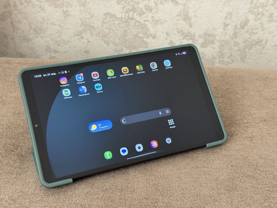 Планшет Samsung Galaxy A9 4/64гб 4G sim