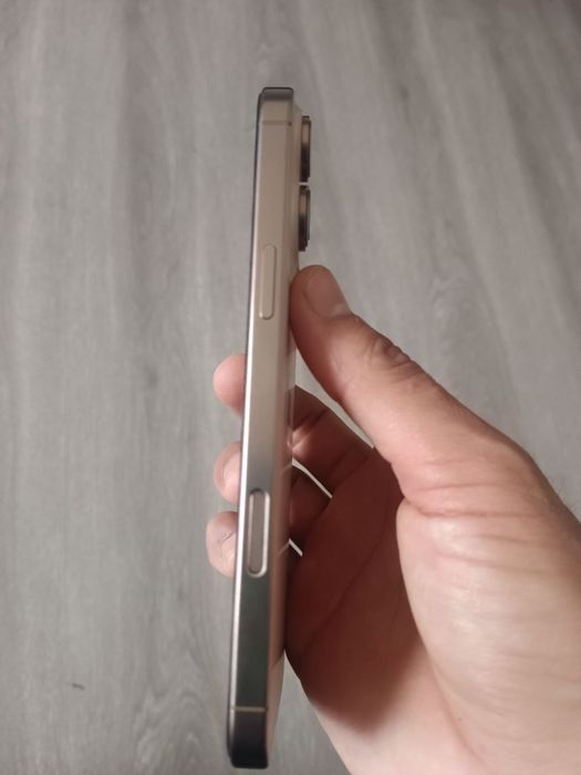 Iphone 16 Pro Max icloud bor