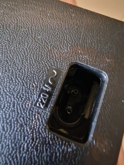 Loewe Opta,radiocasetofon,nu se aprinde,extrem de frumos