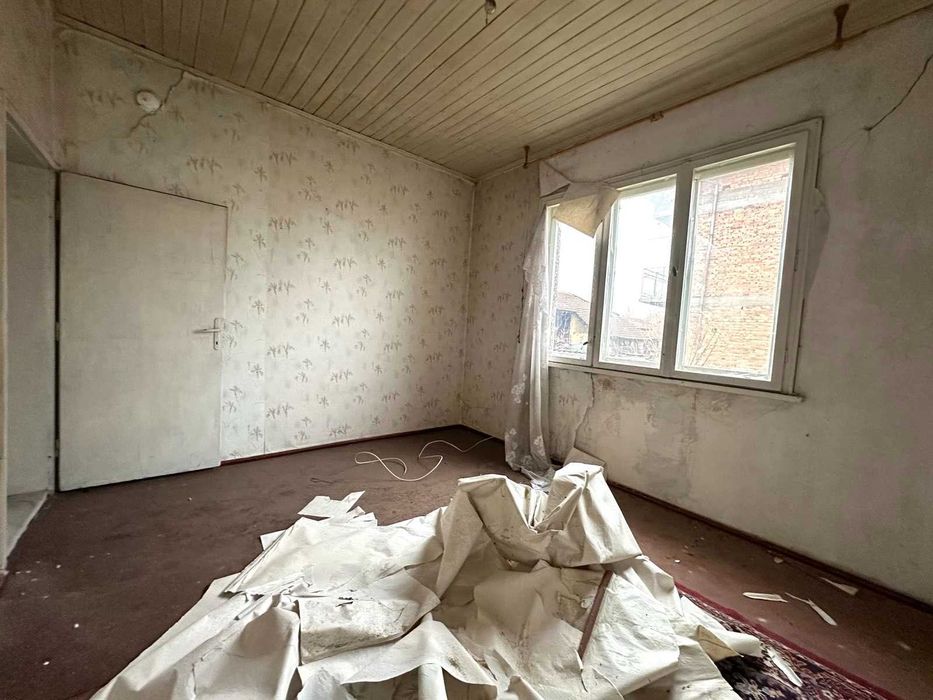 Продава се Къща в с. Ресен, Област Велико Търново - 110 кв.м за 371 €/кв.м - Снимка #5