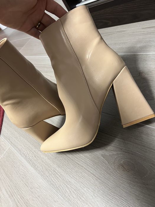Pantofi marimea 37