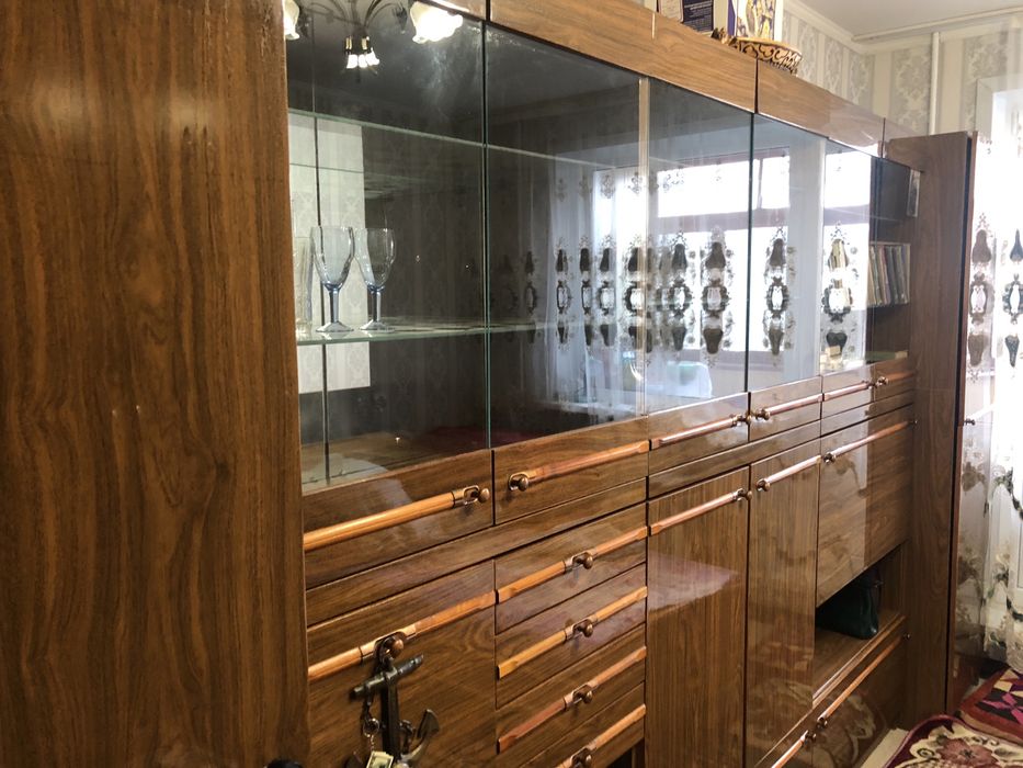 Продам стенку Польша