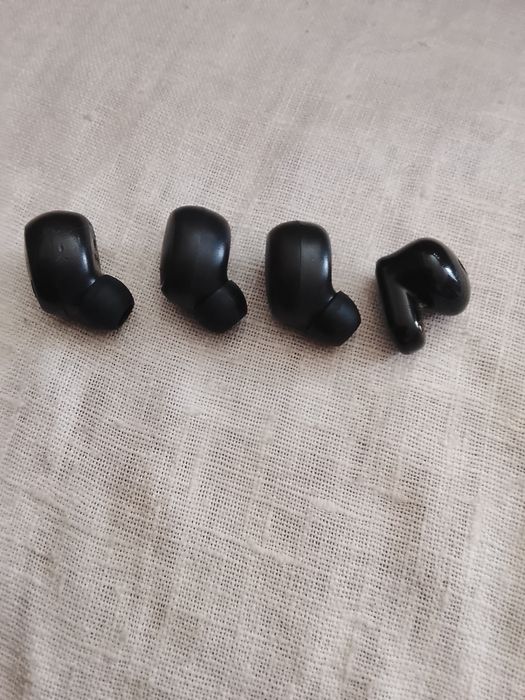 Наушники разные пары