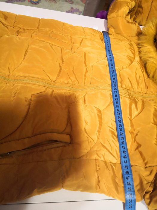 Дълго яке цвят горчица