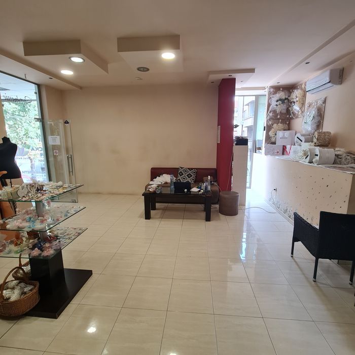 Дава се под наем Магазин в Благоевград, Идеален център - 94 кв.м за 918 € - Снимка #5