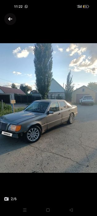 Продам мерс 124 е200