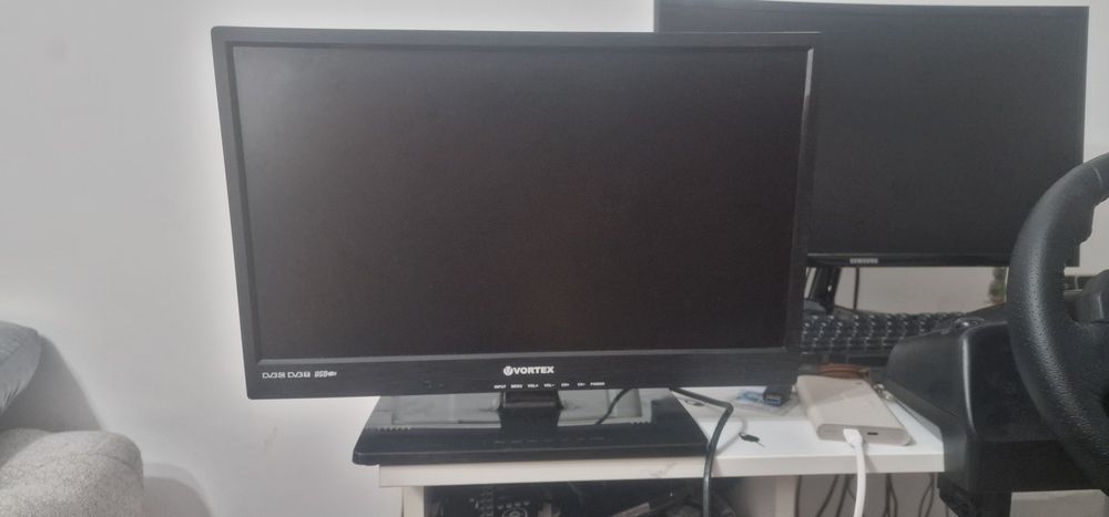 TV Vortex LCD 32 cm