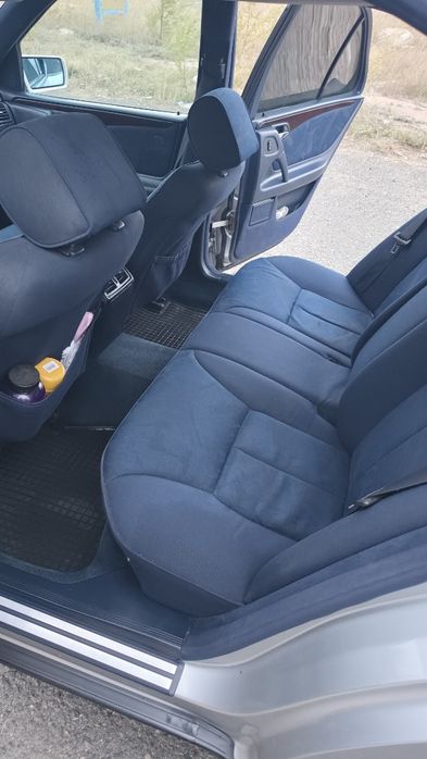 Продам мерседес w210