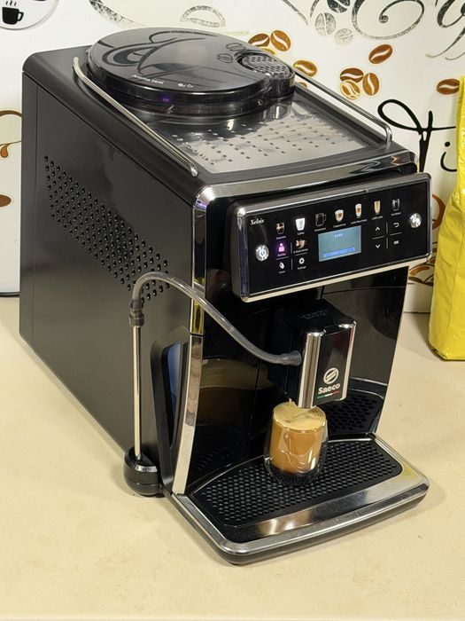 Кафемашина кафе автомат Saeco Xelsis SM7580 с гаранция